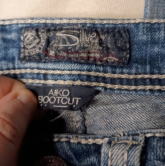 SILVER JEANS Aiko bootcut cotton western size 26 (#1,033) - Picture 3 of 8